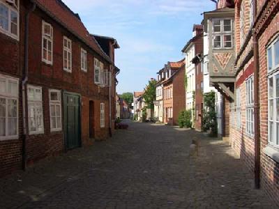  Bildname: altstadt-2.jpg 
 Breite: 500 Pixel 
 Hhe: 375 Pixel 
 Grsse: 50 kB 